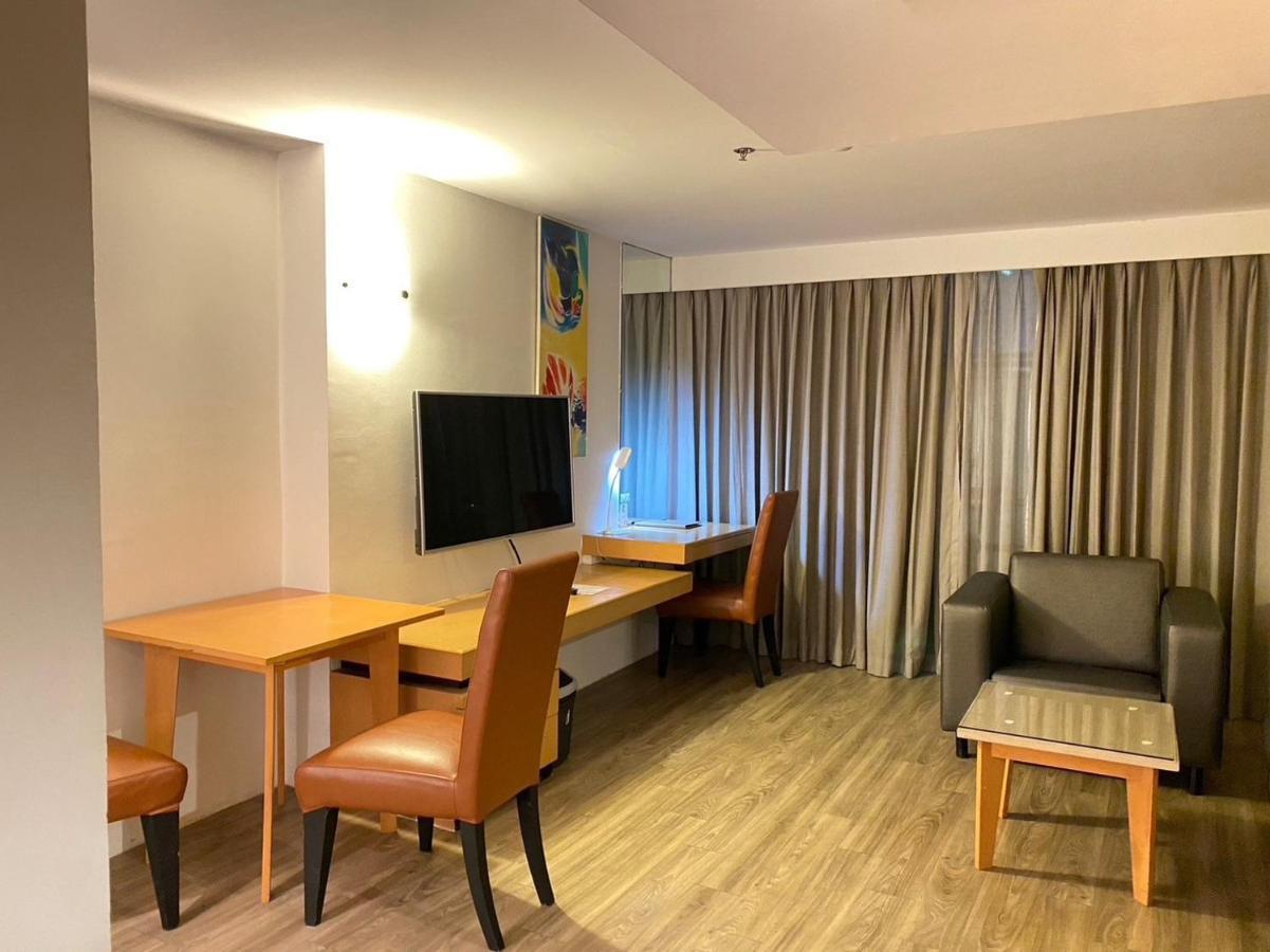 Gold Orchid Bangkok Hotel מראה חיצוני תמונה